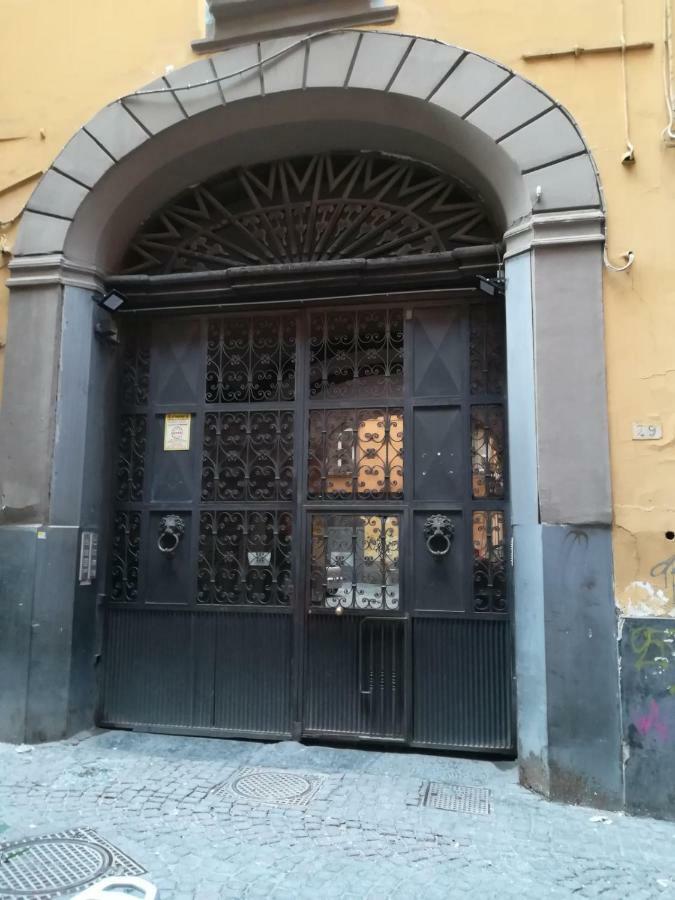 Casa Vacanze Sapienza 29 Naples Extérieur photo