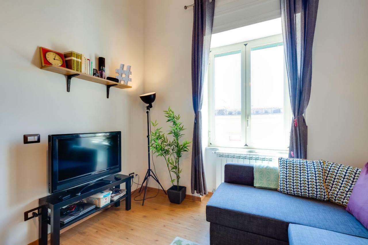 Casa Vacanze Sapienza 29 Naples Extérieur photo